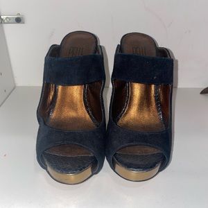 PELLE MODA HEELS - WOMEN’S 5